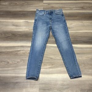 American Eagle super high-rise jeggings size 8
